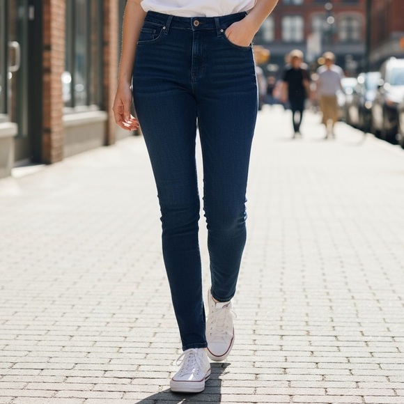 Signature by Levi Strauss Great Shaping Skinny Jeans Dark Wash - Picture 15 of 15